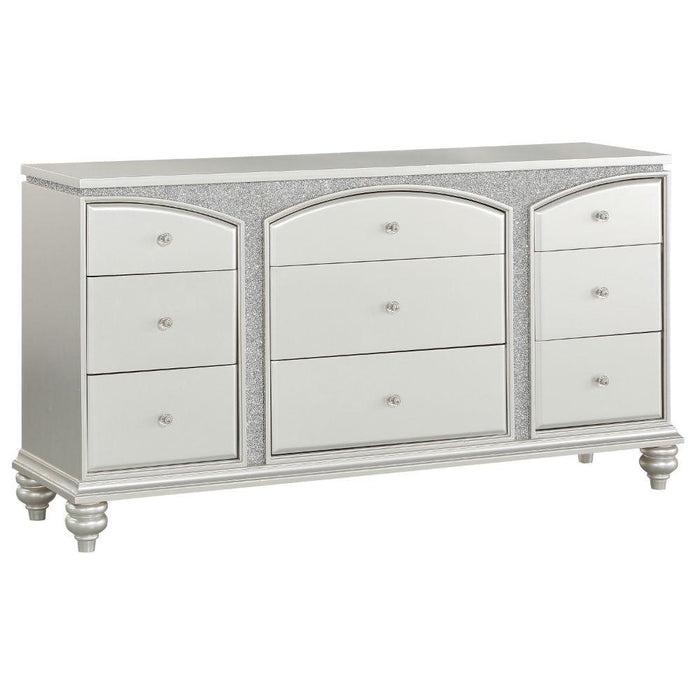 Maverick Platinum Dresser