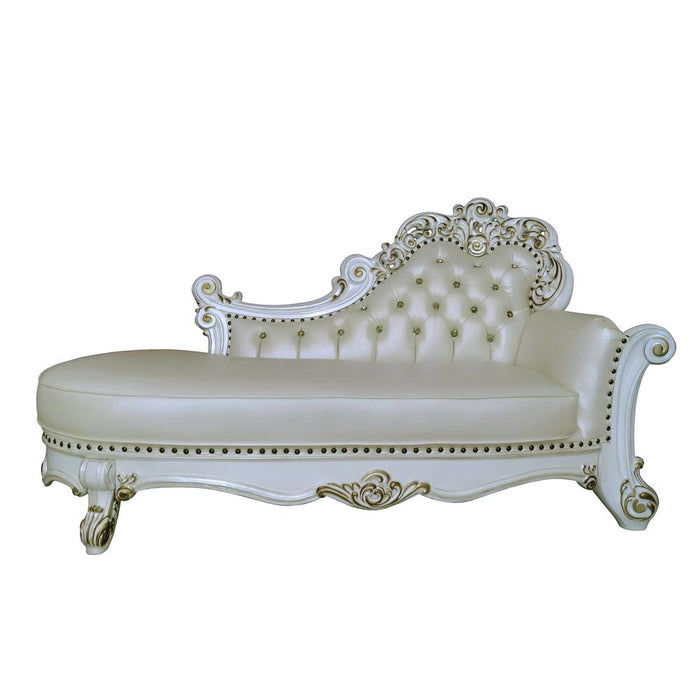 Vendome Wooden Upholstered Chaise with Two Pillows in Pearl