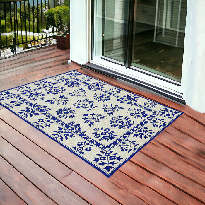 2'X3' Sand Blue Hand Hooked Uv Treated Floral Traditional Indoor Outdoor Accent Rug