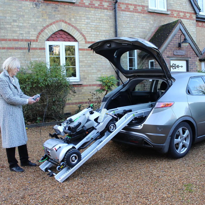 Quingo Flyte Mobility Scooter with Self-Loading MK2 Docking Station